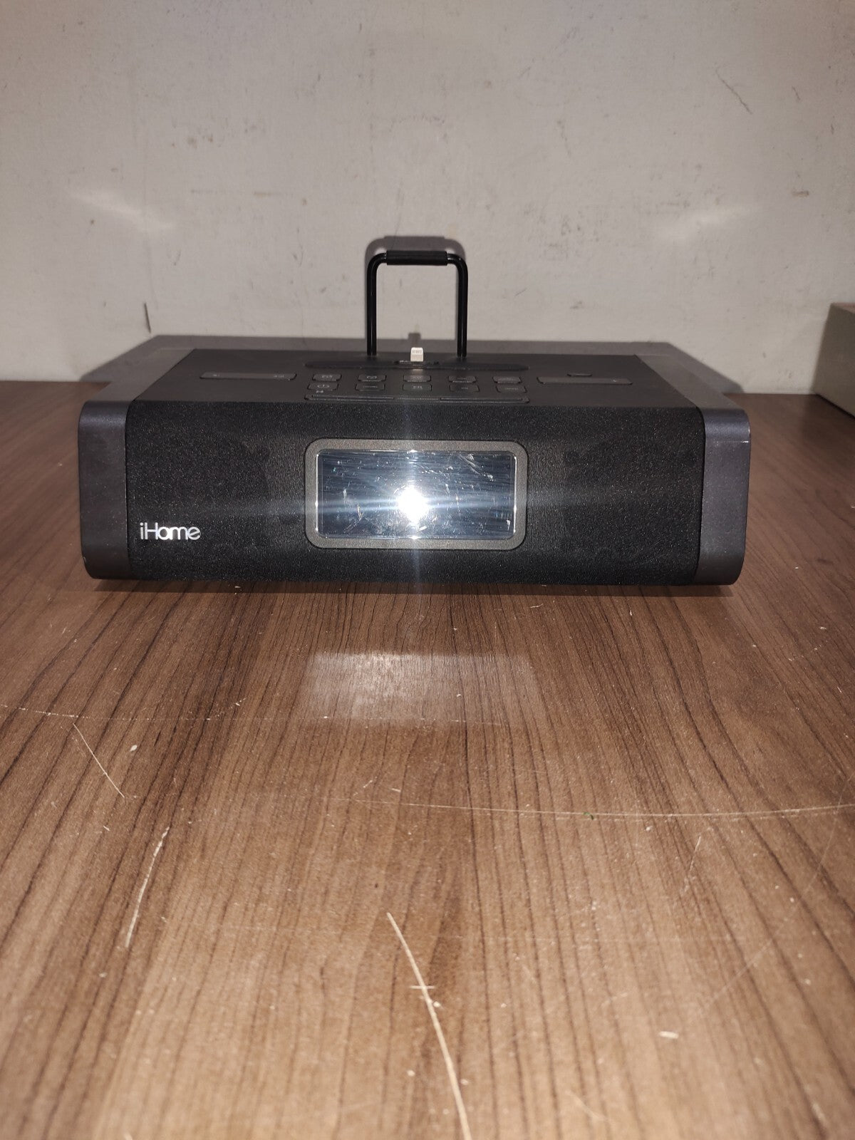 iHome iPhone Dual Charging Stereo FM Alarm Clock Model iDL45