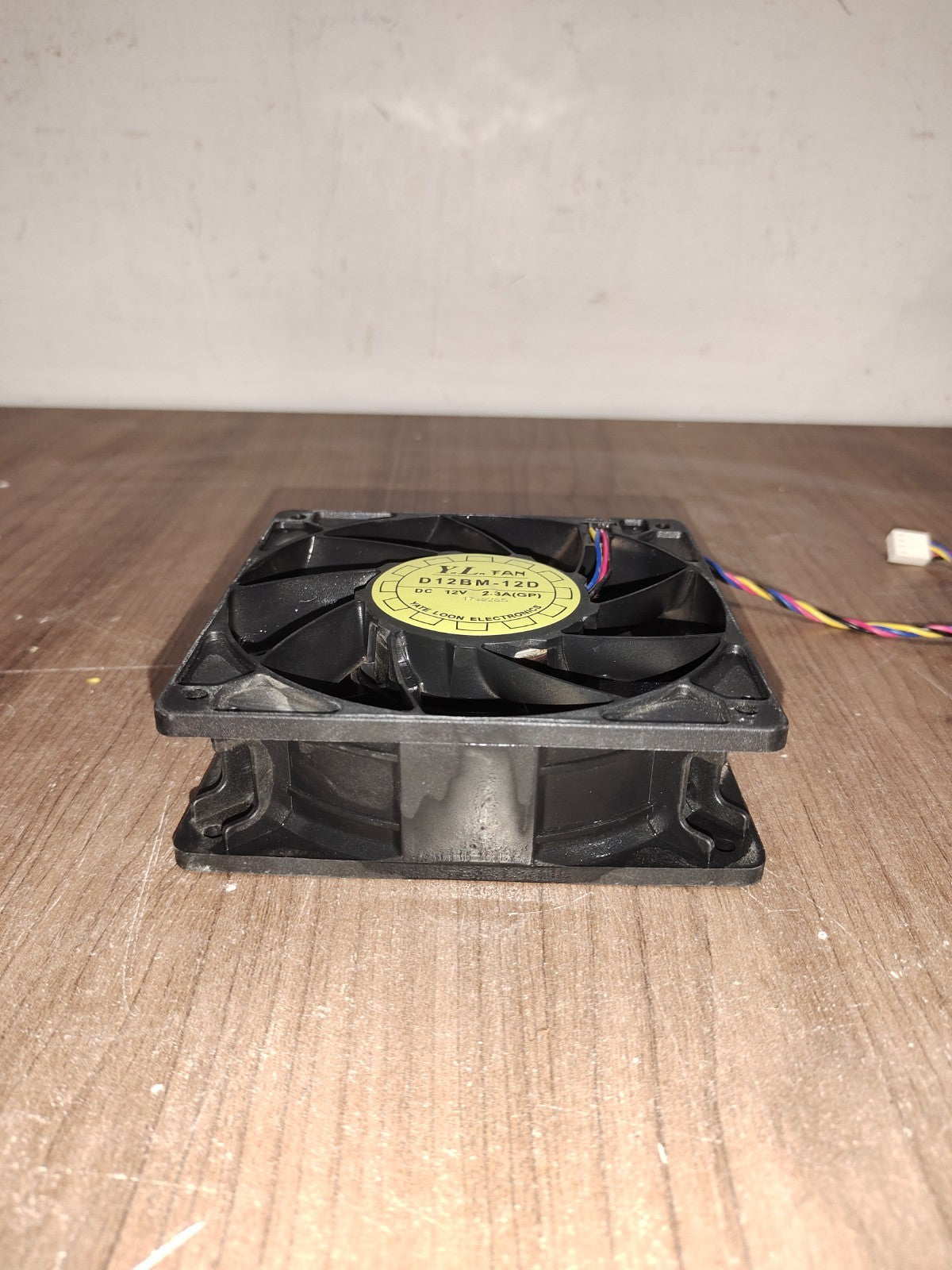 YL Fan D12BM-12D Cooling Fan - 2