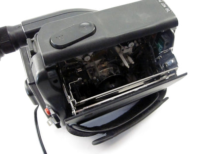 E31A Hitachi Artificial Intelligence Handheld Cassette Camcorder