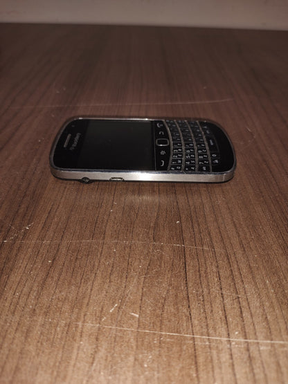 BlackBerry Bold Touch 9900 Mobile Phone - 4