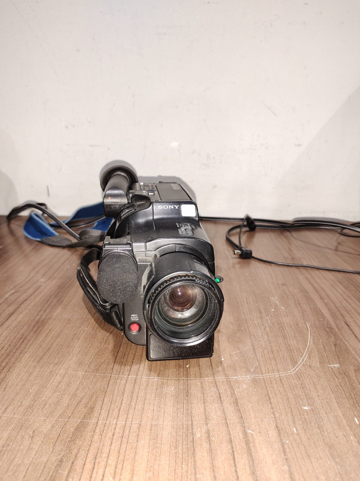 Sony Handycam CCD-F50 - Untested (For Parts)