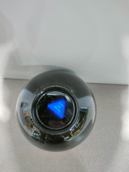 Vintage Magic 8 Ball - Mattel 4" Ball 30188 - Works!