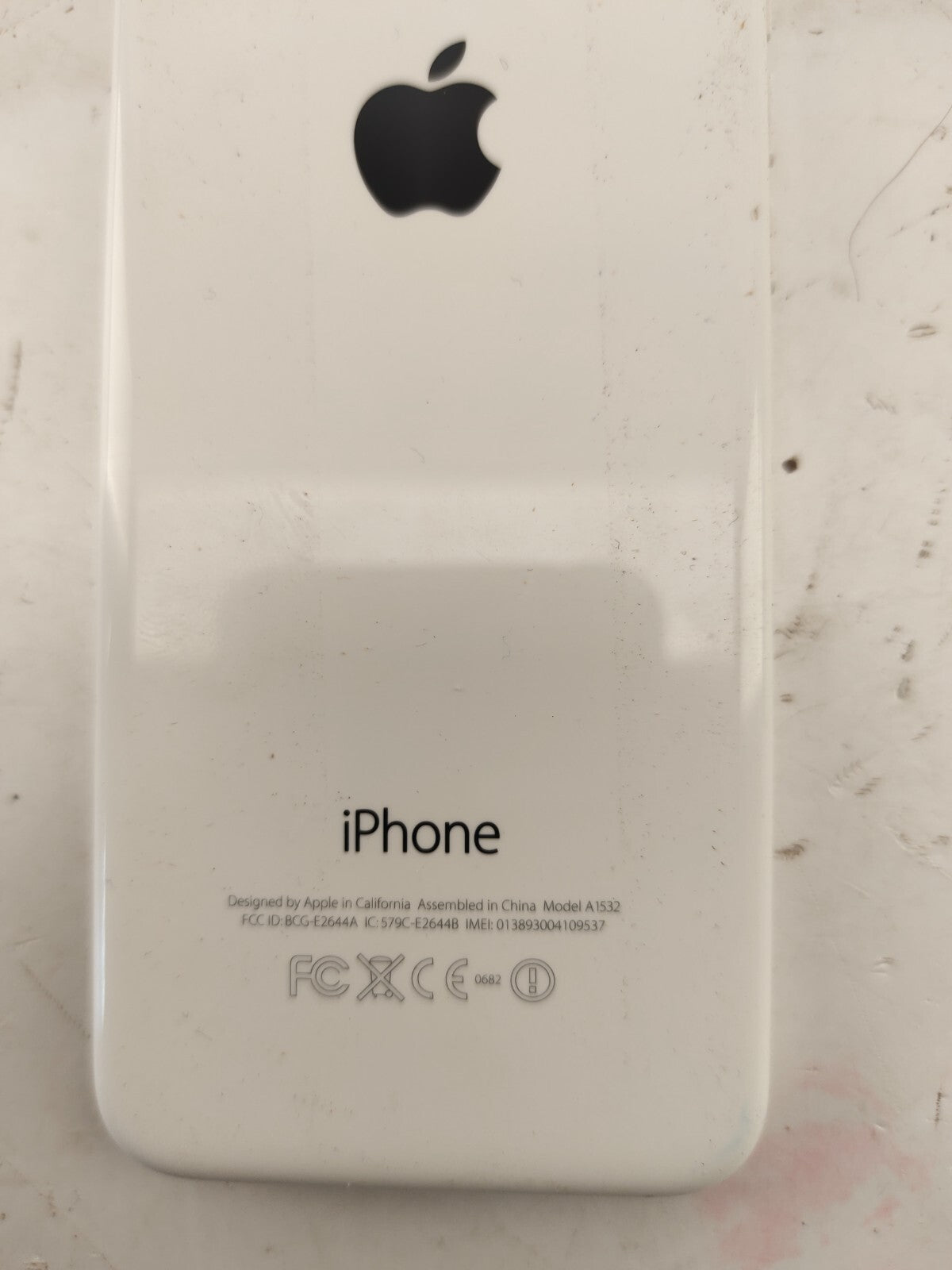 Apple iPhone 5C - Unlocked - White - 16GB - A1532
