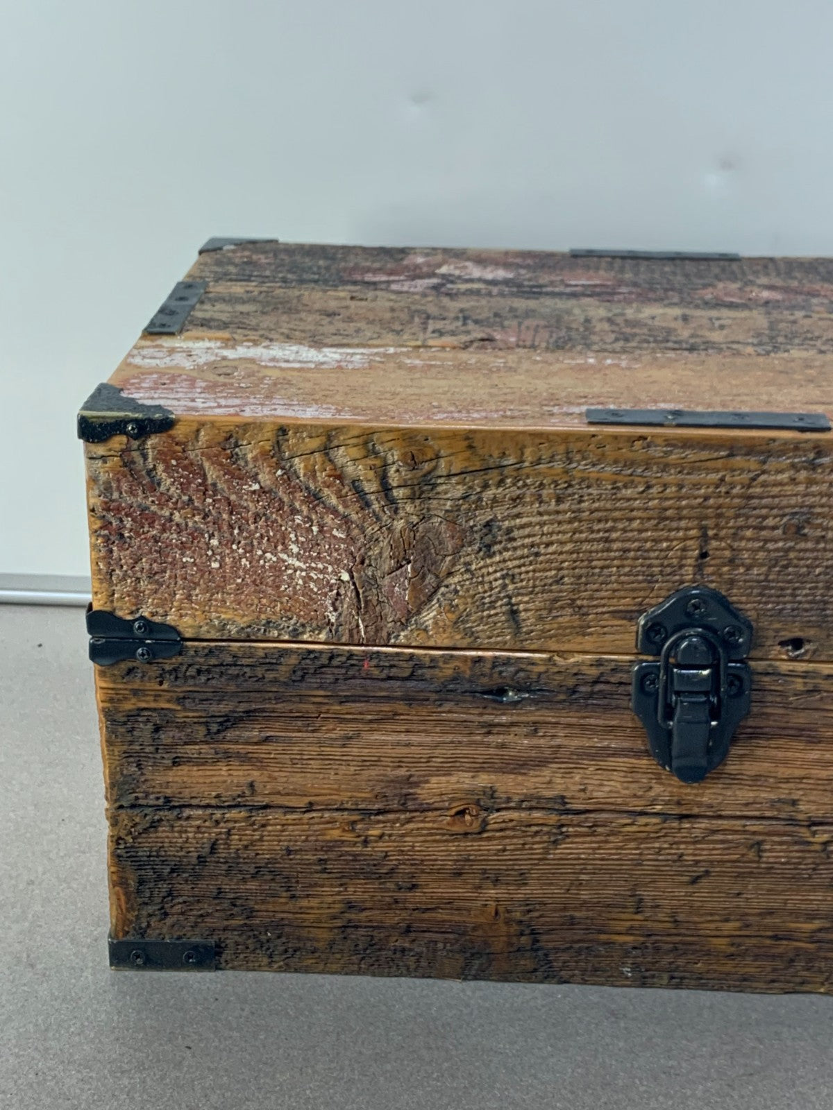 Antiqued Finished Wood Treasure Chest with Mirror inside