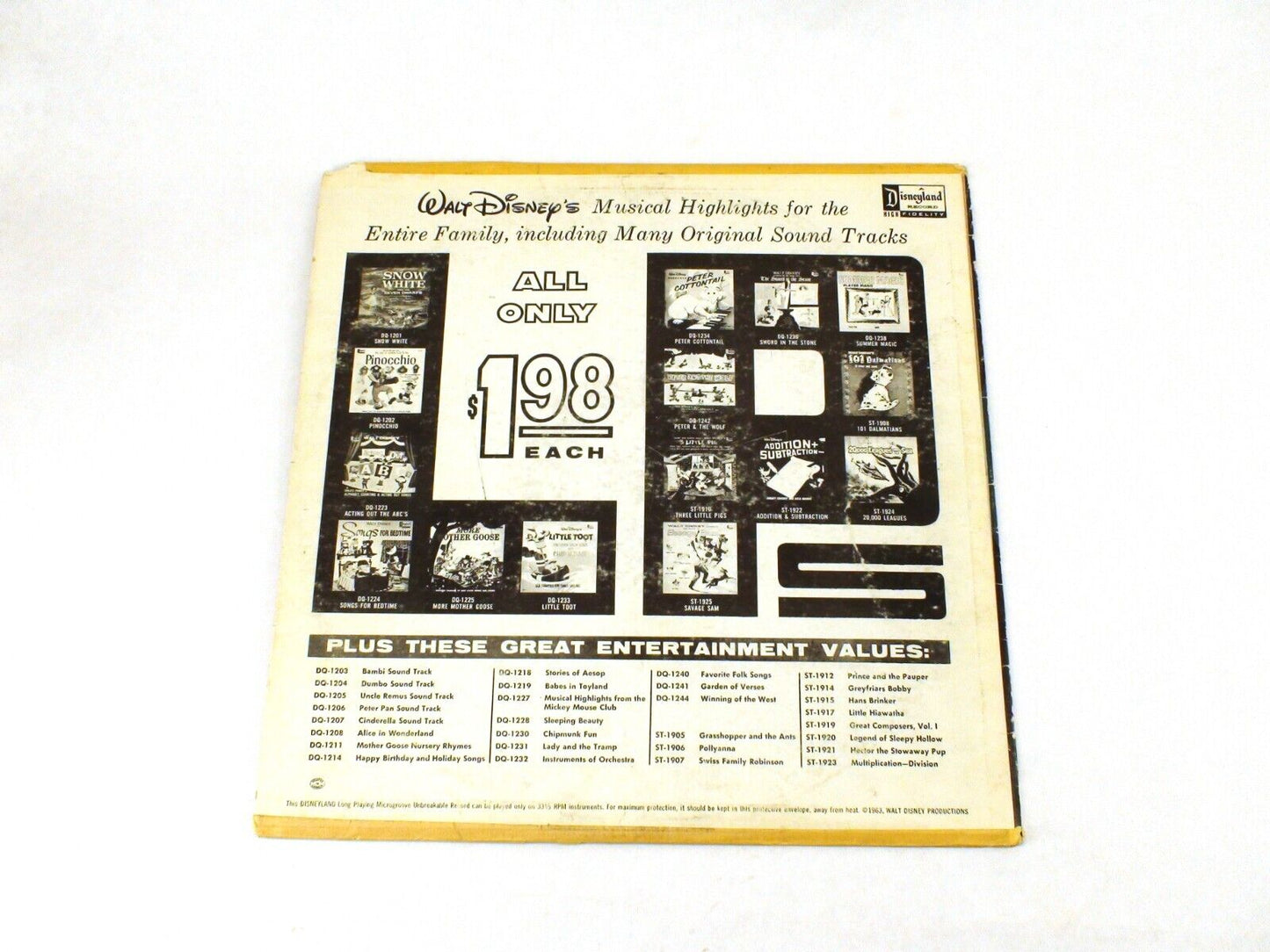 Vintage Magic: Disneyland Records Vinyl - Lady and the Tramp (Walt Disney, 1963) - Scratched