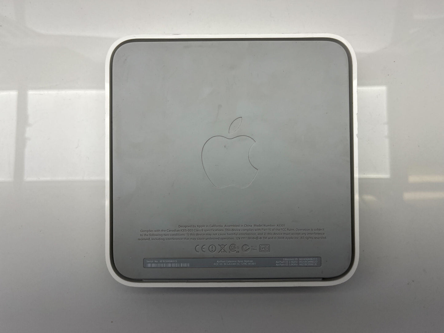 Apple AirPort Extreme 802.11n (4th Generation) A1301