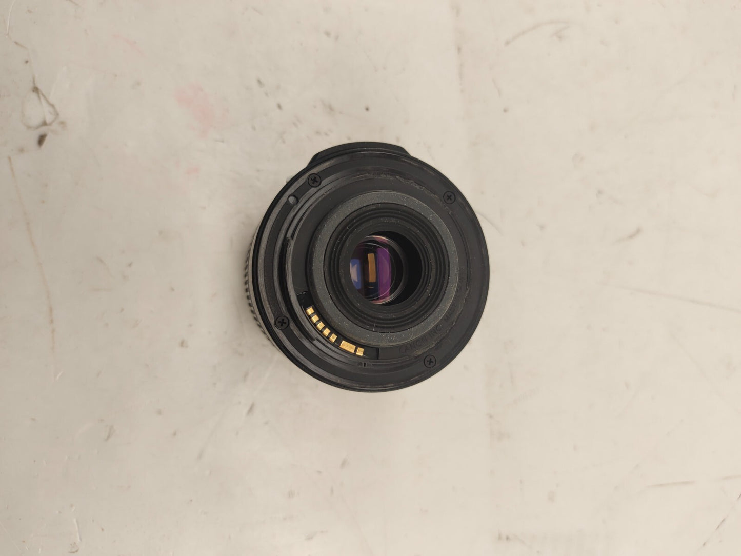 Canon EF-S 18-55mm 1:3.5-5.6 IS Lens With Cover