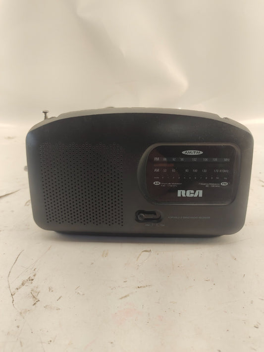 RCA RP7664A Portable 2 Band Radio Receiver