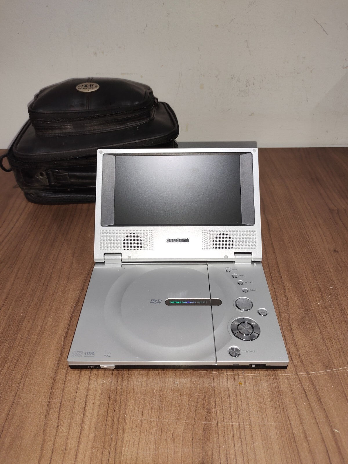 Samsung Portable DVD Player DVD-L70