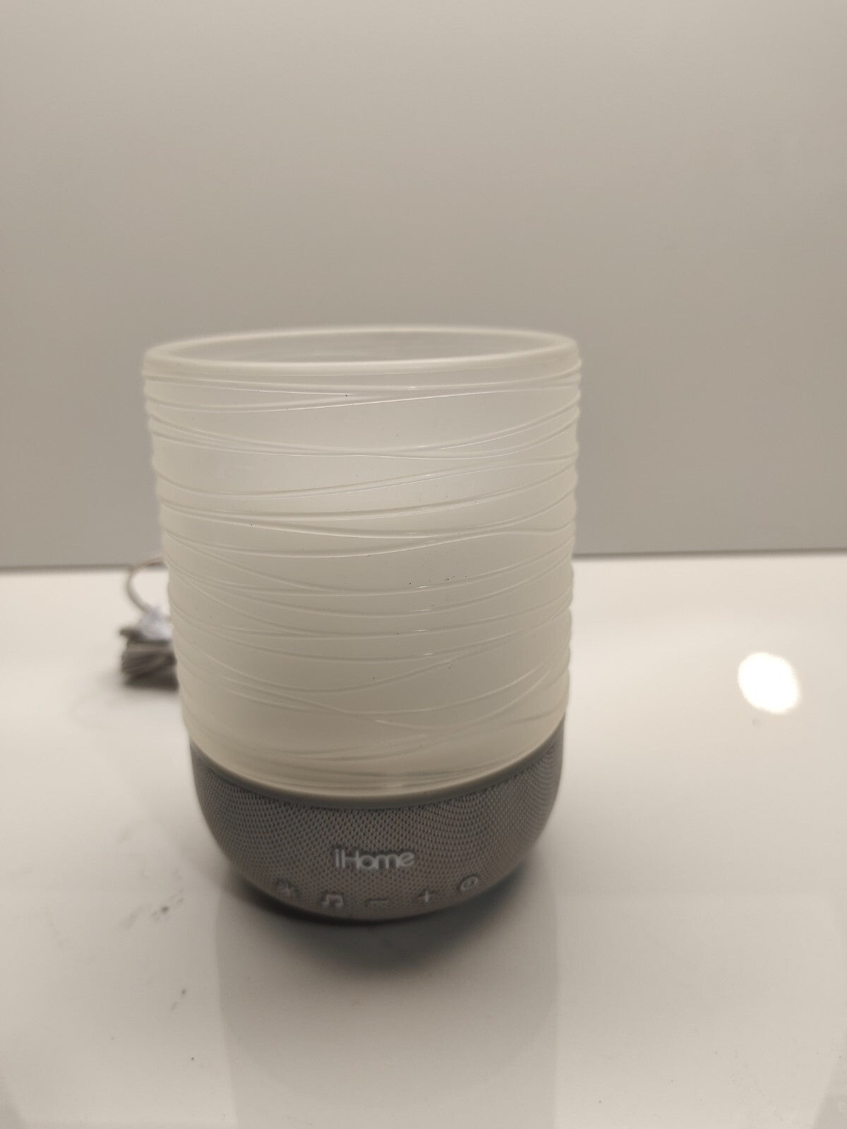 iHome Zenergy Bluetooth Meditative Light & Sound Therapy Christmas Candle
