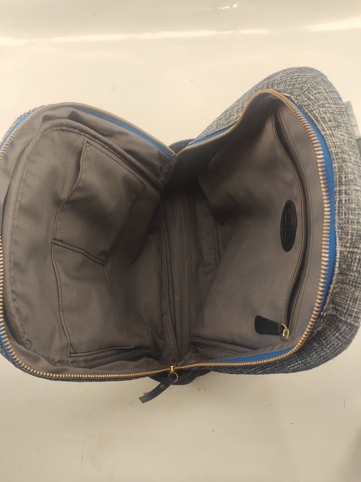 FOSSIL BACKPACK Padded Laptop Bag. Preowned - Vibrant Blue Accent Color Durable