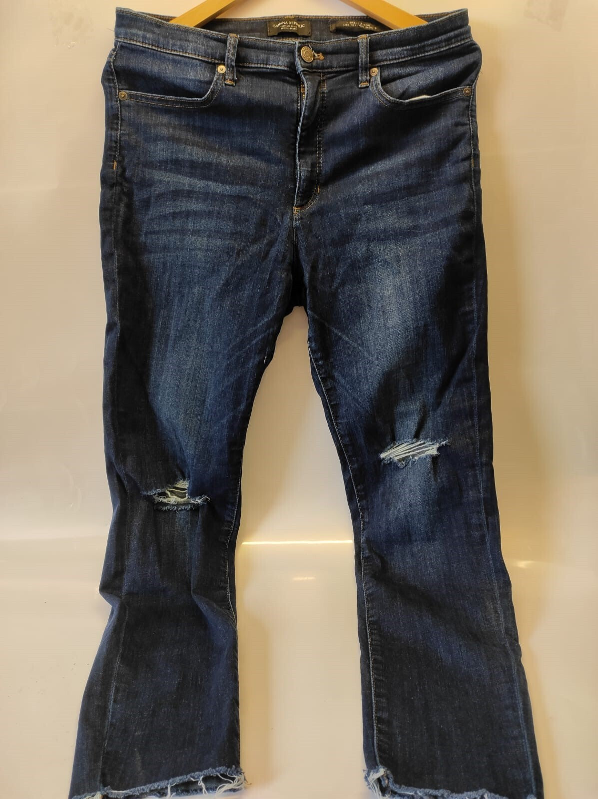 BANANA REPUBLIC Women's Size- 31 Ripped High-Rise Blue Jeans