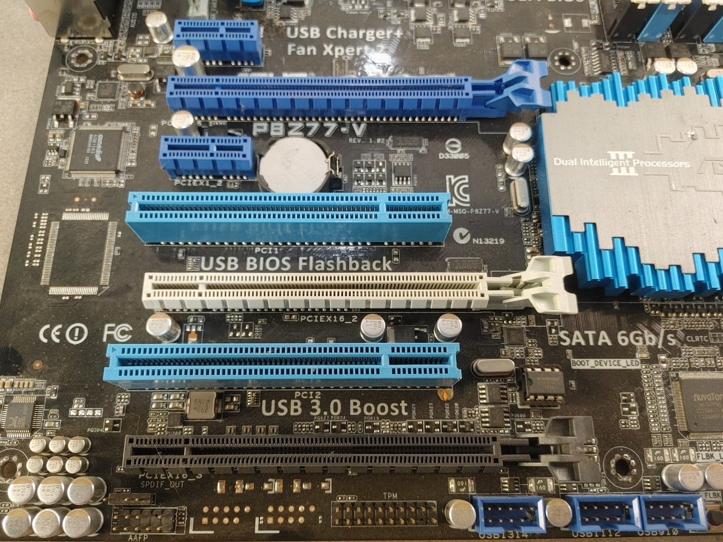 GOOD CONDITION ASUS Motherboard PBZ77-V EATX UNTESTED Blue/Black