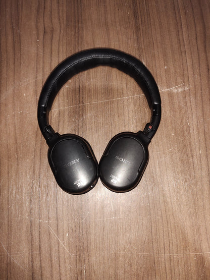 Sony MDR-NC200D Black Wired Foldable Digital Noise-Canceling Over-Ear Headphones