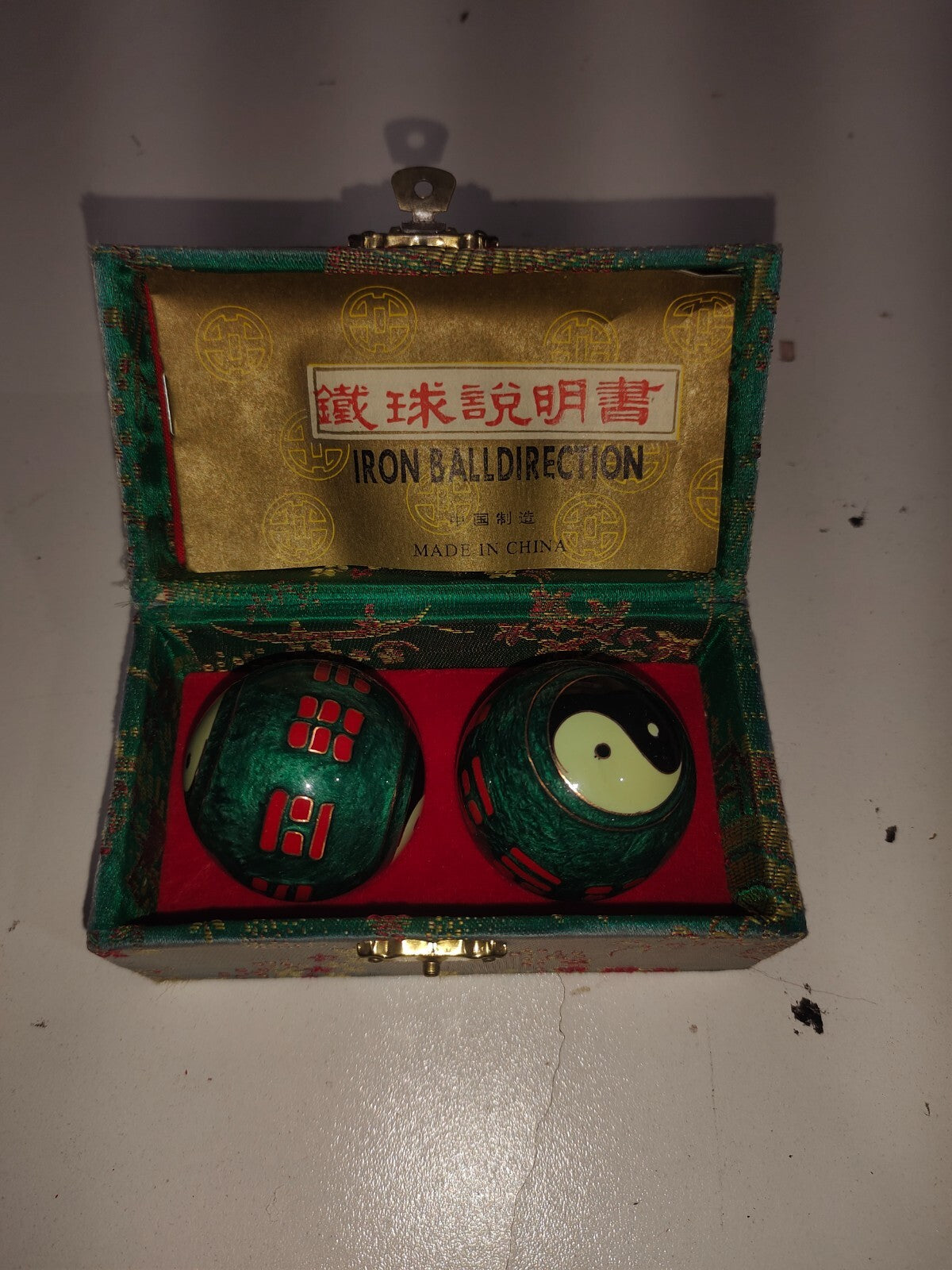 Vintage Shouxing Chinese Stress Relief Meditation Ringing Iron Chime Balls