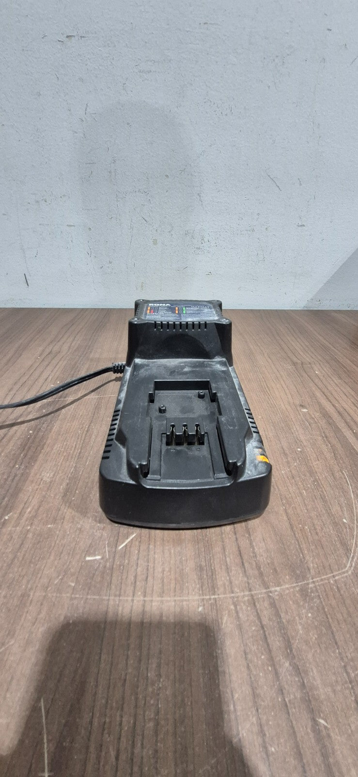 Rona 14.4V Battery Charger 3G14CHUL