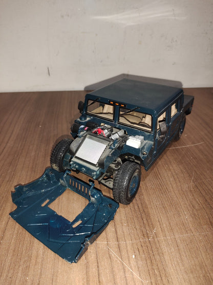 Maisto 1/18 Premium Edition Hummer Blue Hardtop Model Car