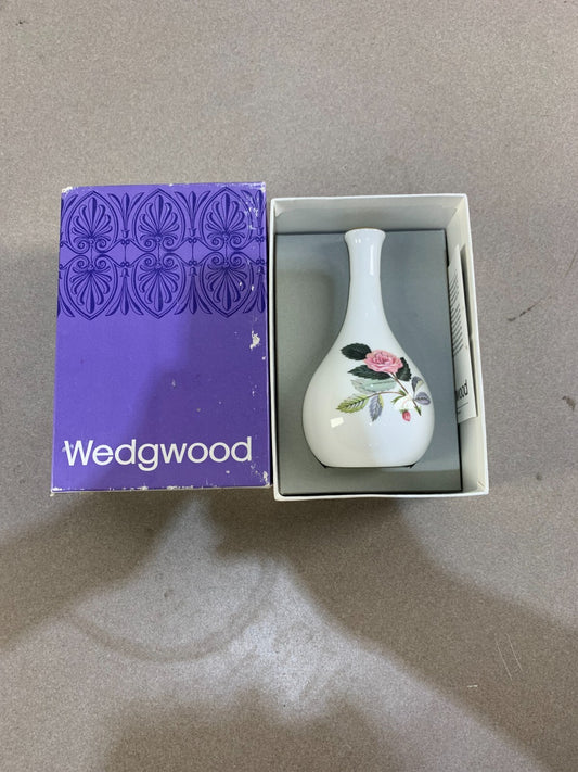 Wedgwood Hathaway Rose bone China bud vase original box, Made in England