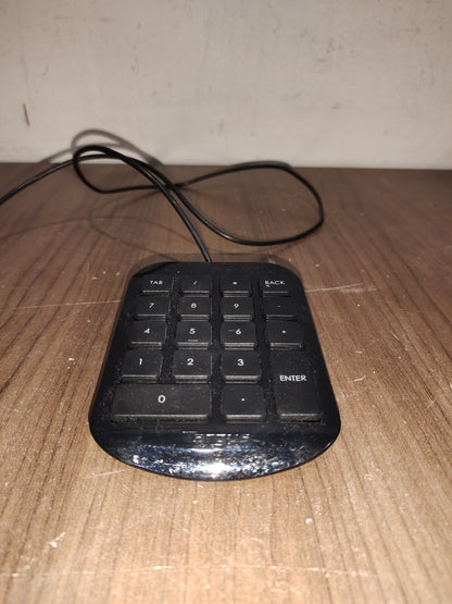 Targus AKP10-A Numeric Keypad with USB Port Connector - 2