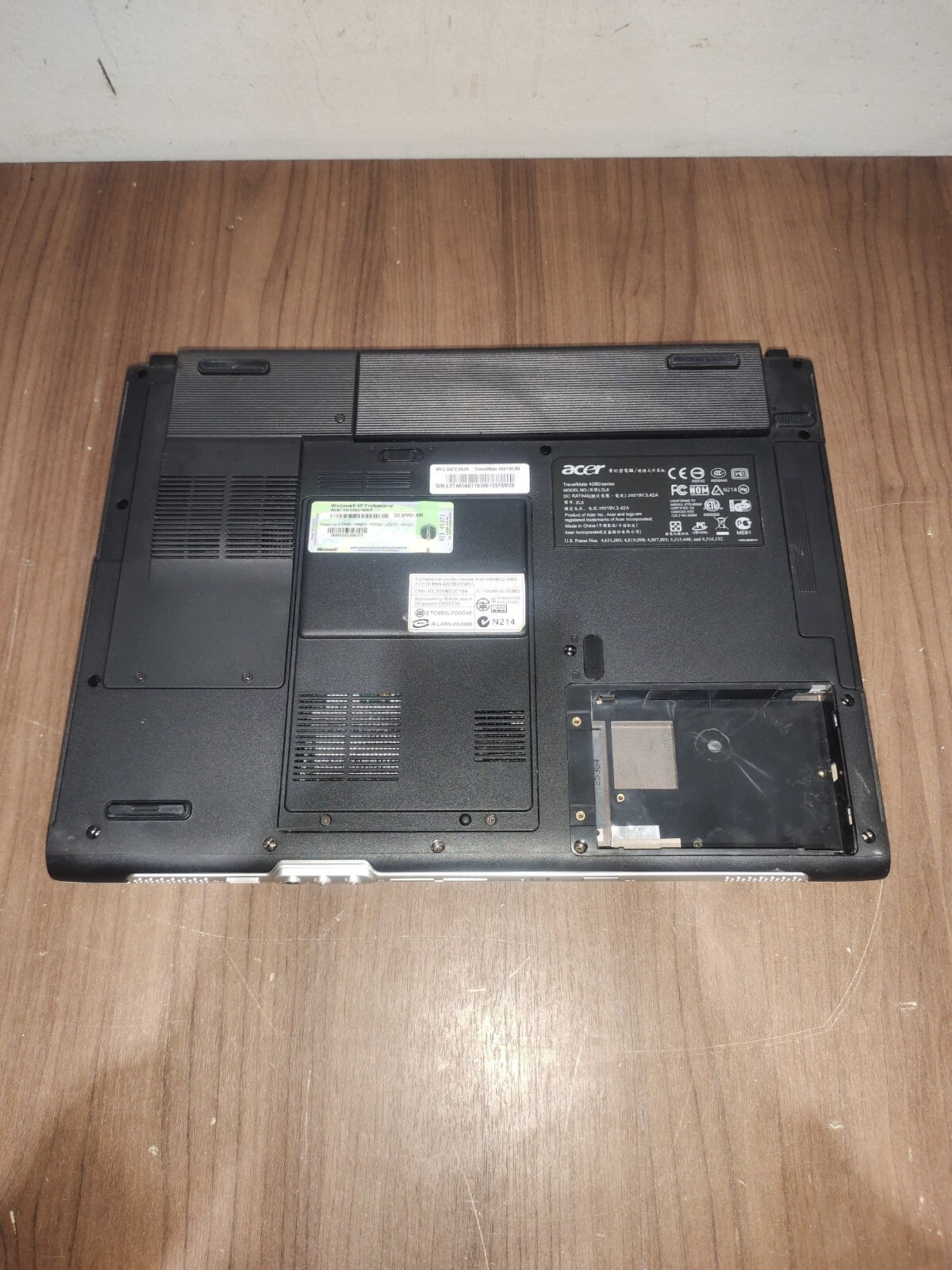 Acer Travelmate 4060 Intel Centrino Model ZL8 - For Parts