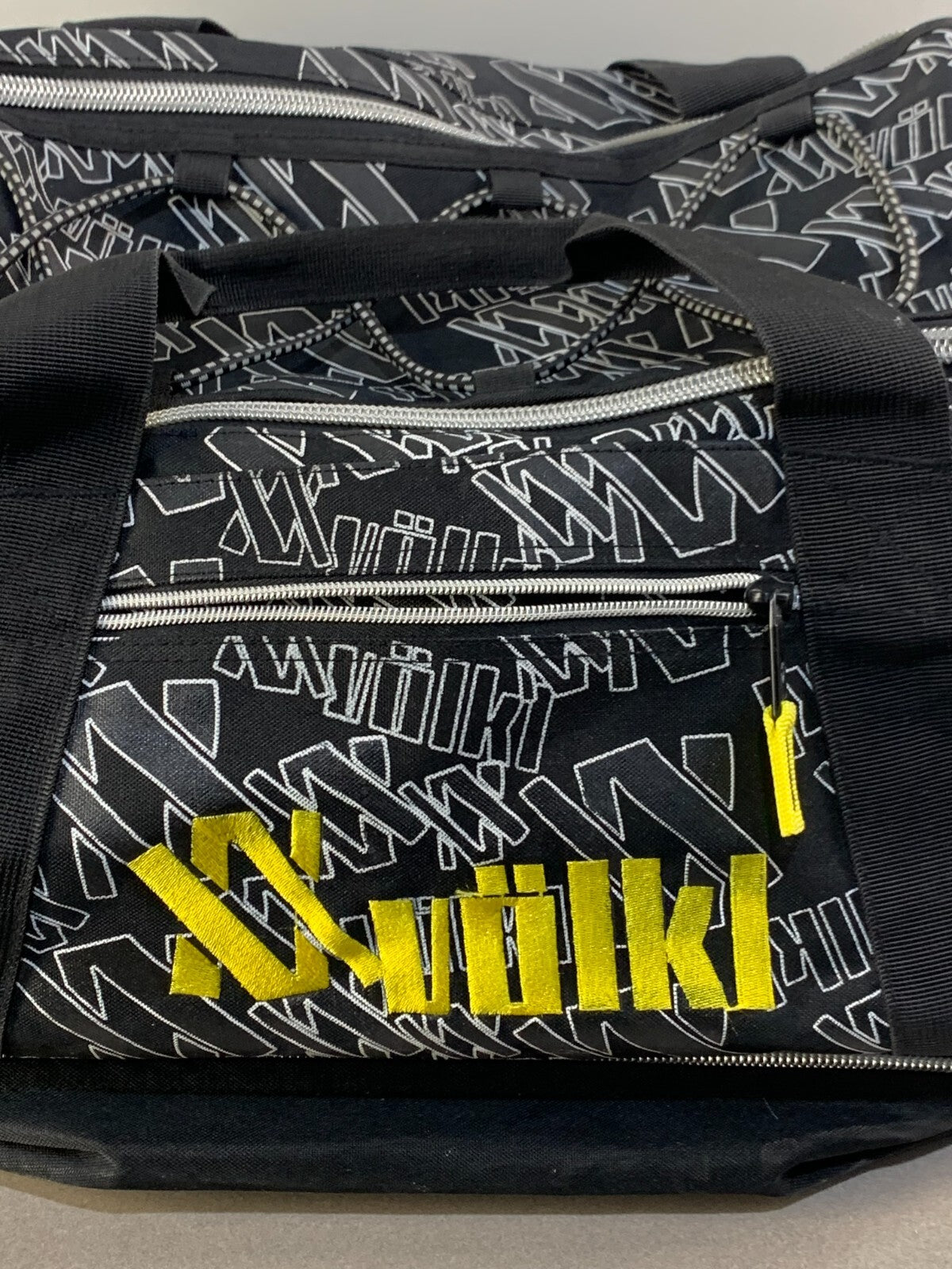 VOLKL OVER UNDER WEEKEND BAG BLACK