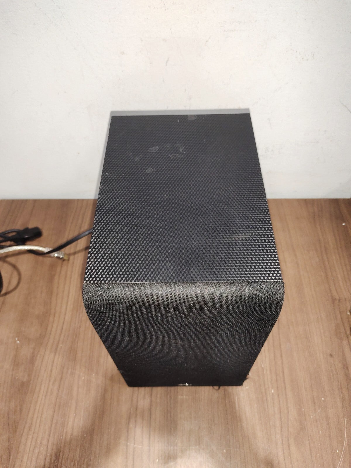 LG Wireless Active SPJ4B-W-W Powered Subwoofer Stereo System Bass