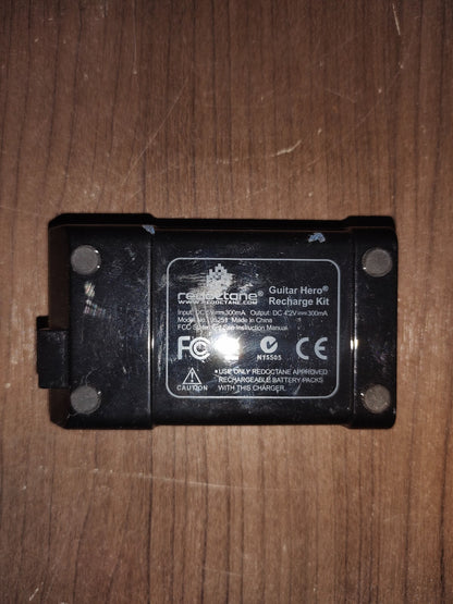 Guitar Hero Redoctane Wireless Recharge Kit W/ BATTERY - 95251 PS2