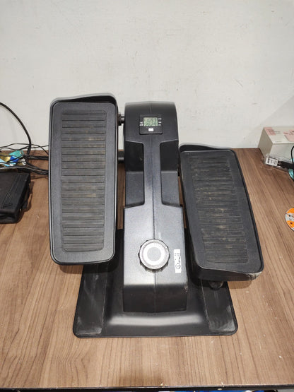 Cubii Compact Seated Under Desk Elliptical F3A2 Built in Display Monitor