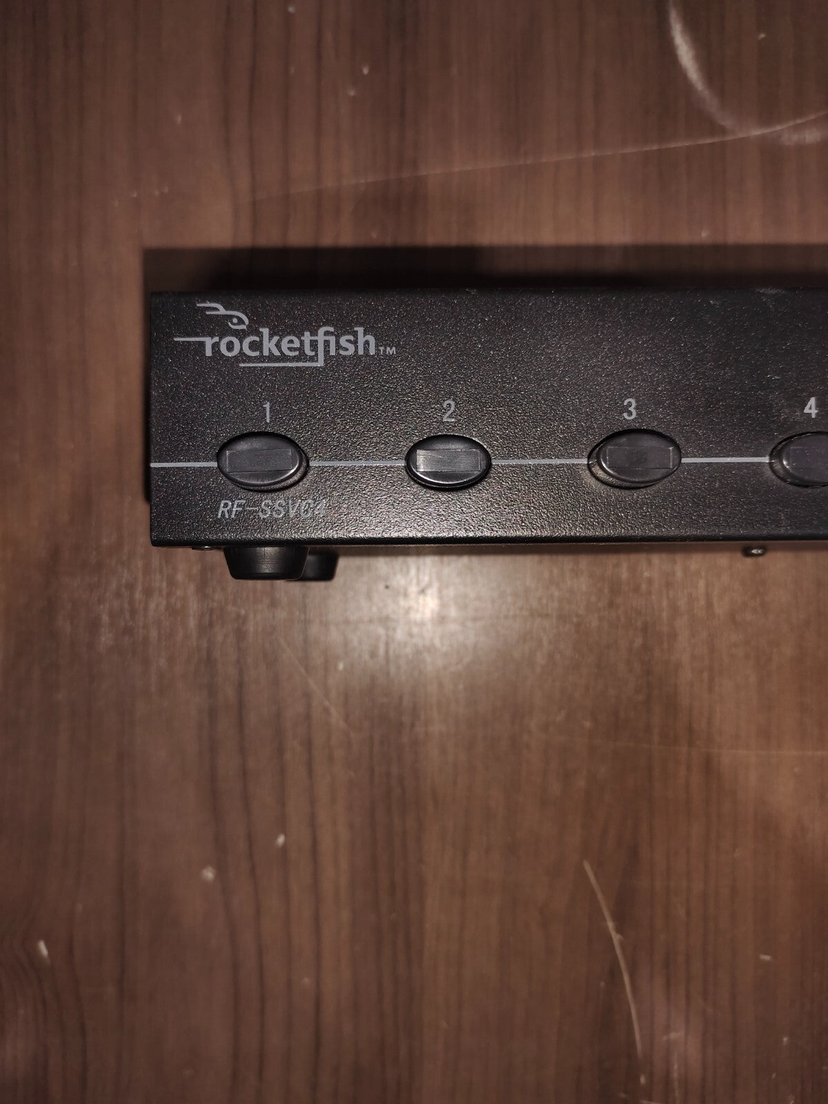 Rocketfish 4-Pair Stereo Speaker Selector RF-SSVC4