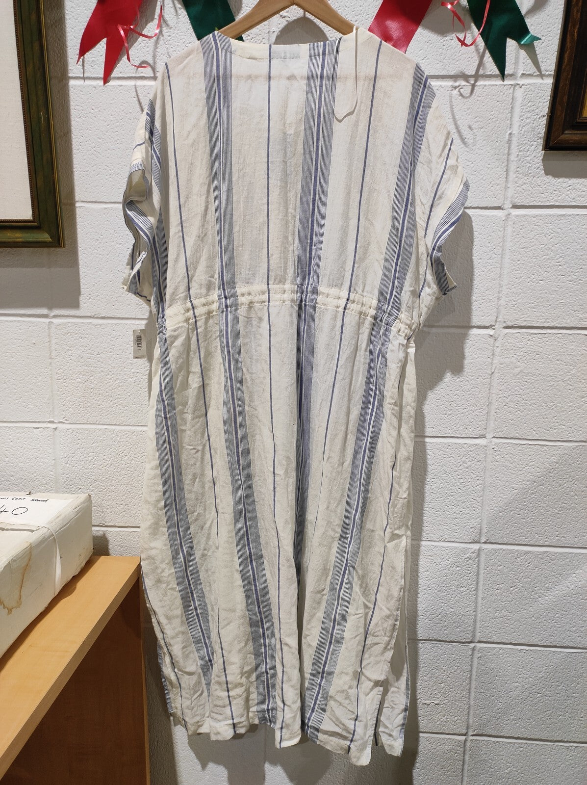 Gap Size XL Linen Cream Blue Stripe Women Jumpsuit Romper Shorts Belted Modern