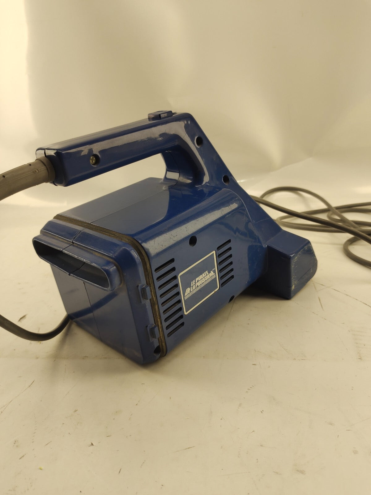 Classic Iona Dirt Raider Model DR110 Portable Vacuum Cleaner