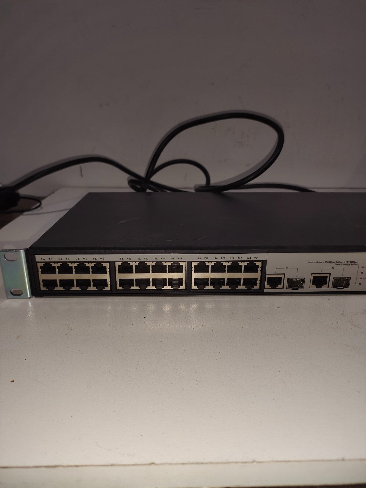 JG539A HP Office Connect 1910 24-POE+ 24-Port Ethernet Switch HNGZA-HA0004