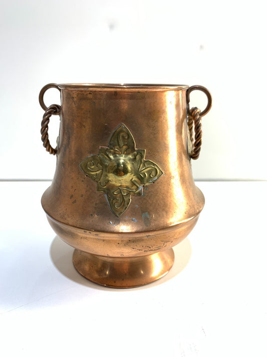 VINTAGE HAND MADE COPPER PEDESTAL VASE POT