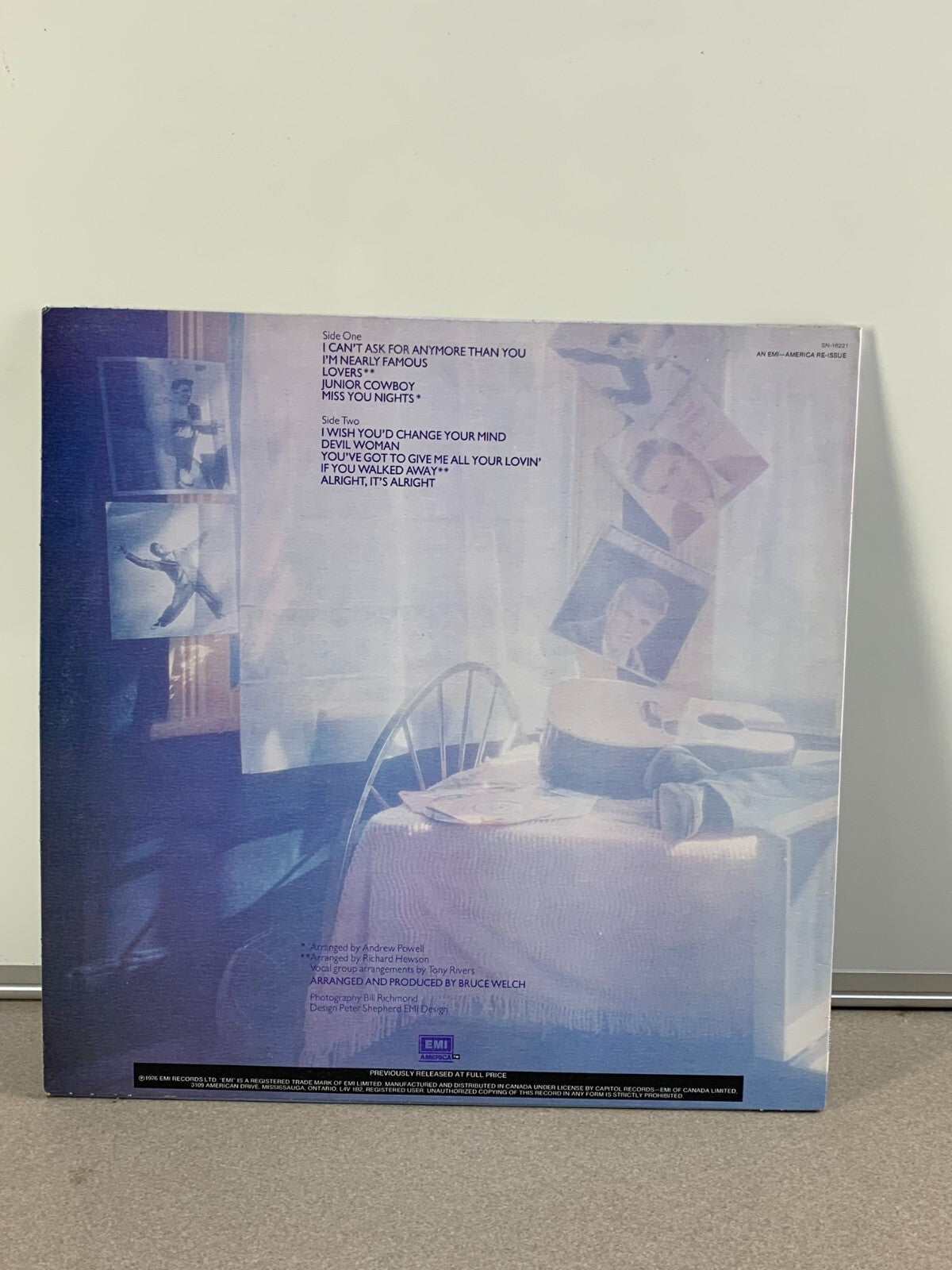 Cliff Richard - I'm Nearly Famous - 1976 33 RPM Vinyl