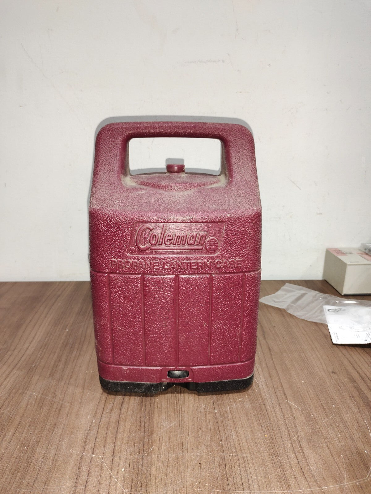 COLEMAN Double Mantle Propane Lantern w/ Red Hard Plastic Case
