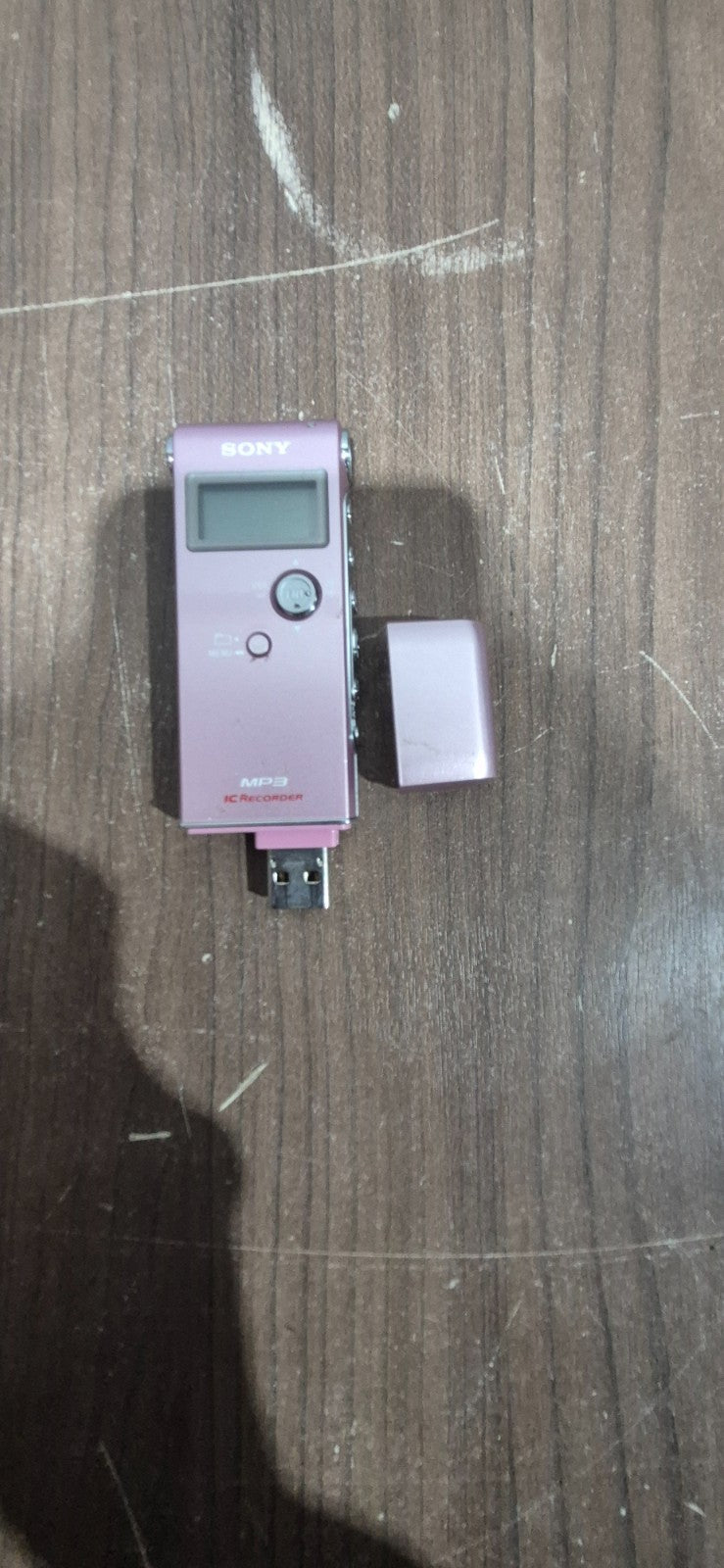 Sony ICD-UX70 Digital Voice Recorder MP3 Stereo Recording and Playback - Pink