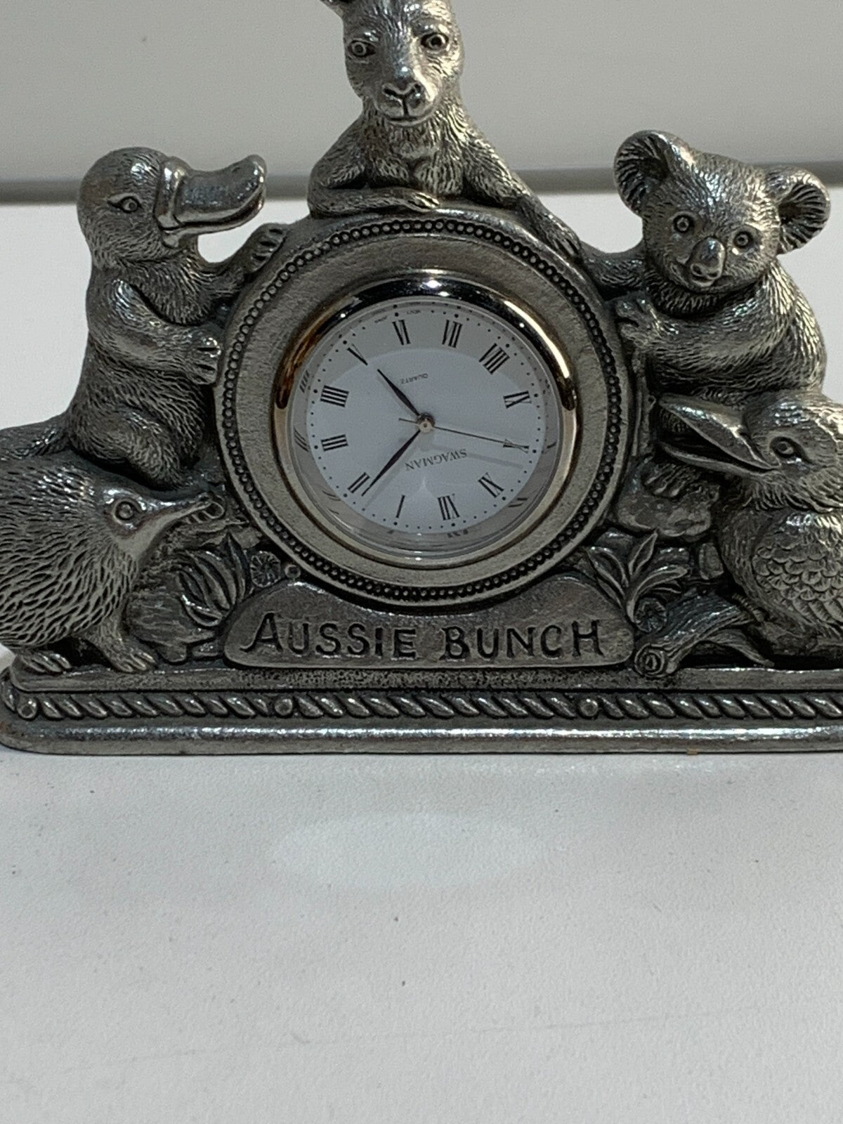 Aussie Bunch Souvenir Clock Australiana Gift Australian Made Pewter