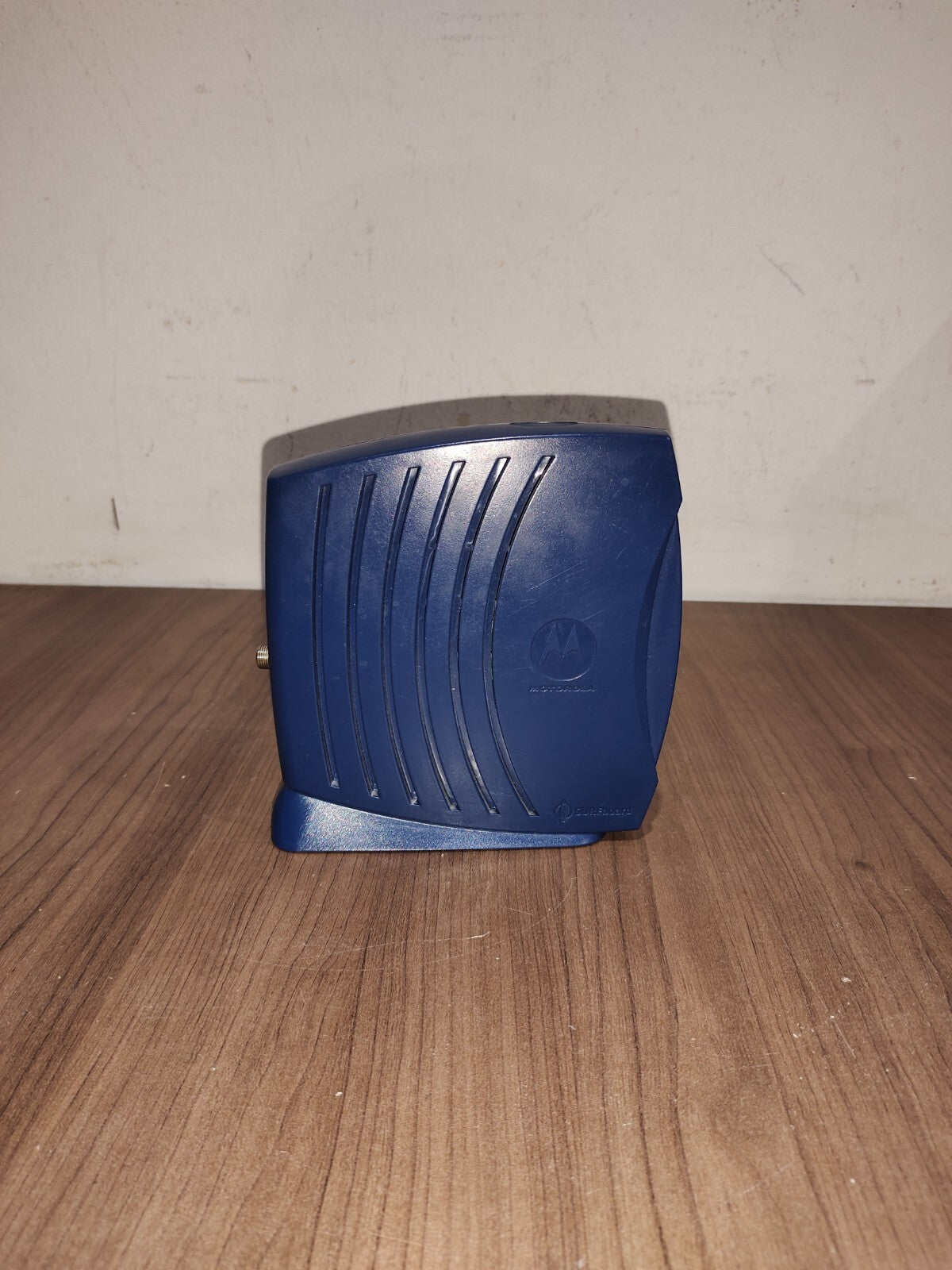 Motorola Surfboard Broadband Internet Cable Modem Router Model SB5102 - 1