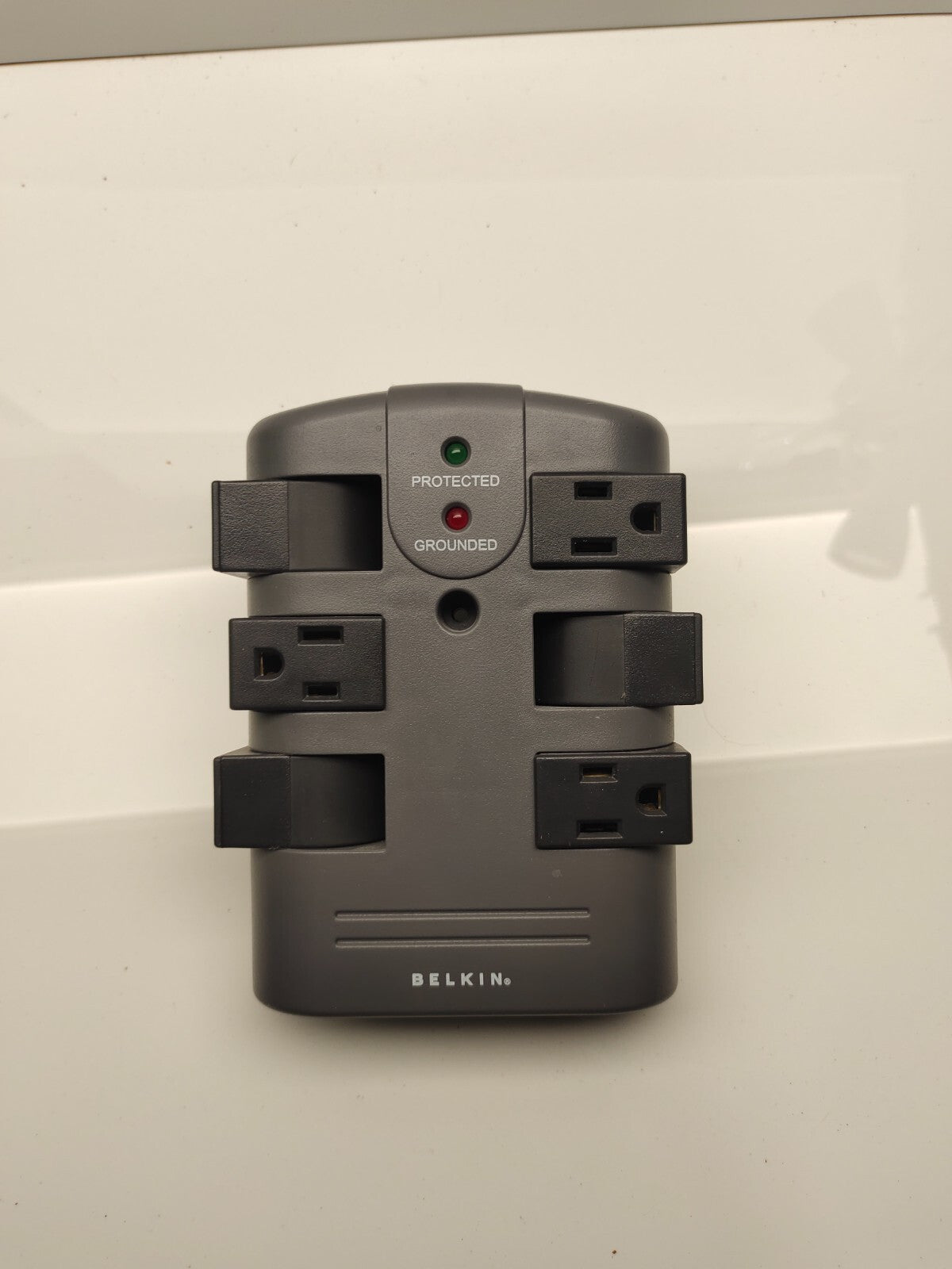 Belkin Pivot Plug Surge Protector 6 Outlets 1080 Joules Gray BP106000