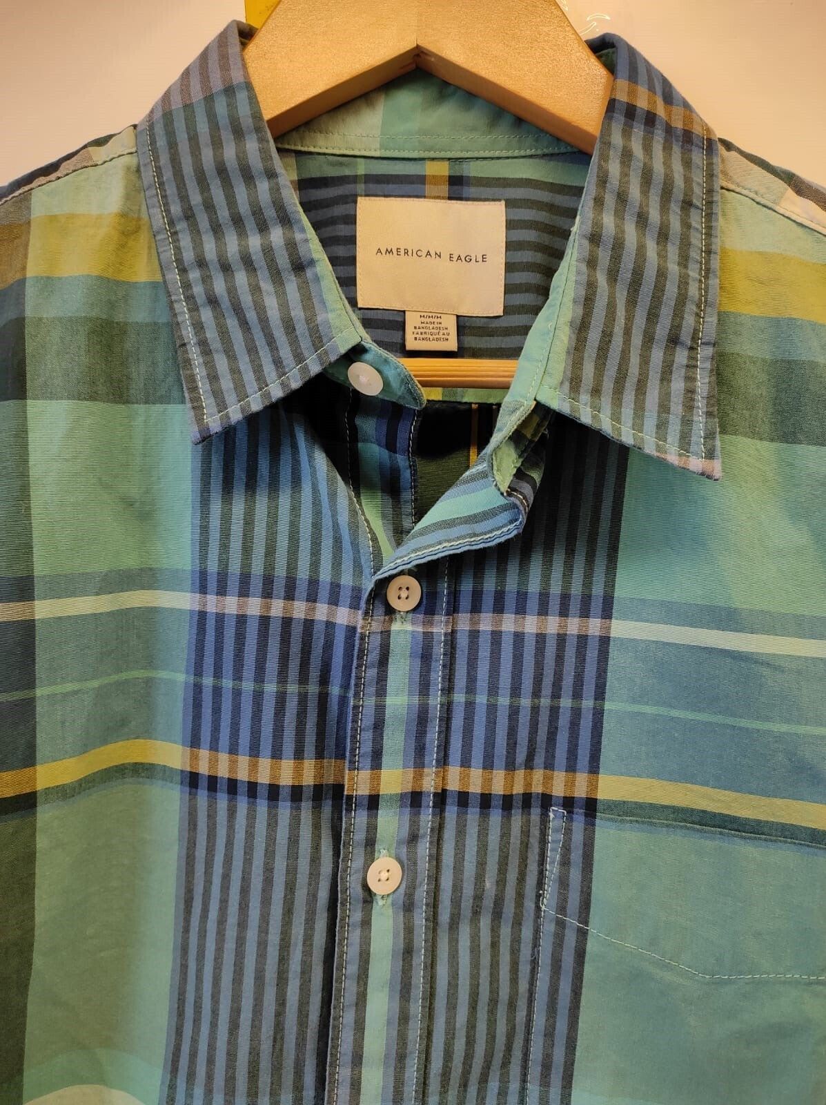 American Eagle Shirt Men's Medium Multicolor Plaid Button Up Short Sleeve L Flaw