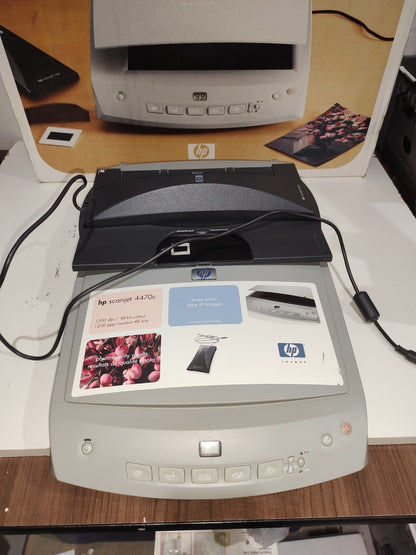 HP Scanjet 4470c C9880A Flatbed Scanner Scan 35mm - Untested