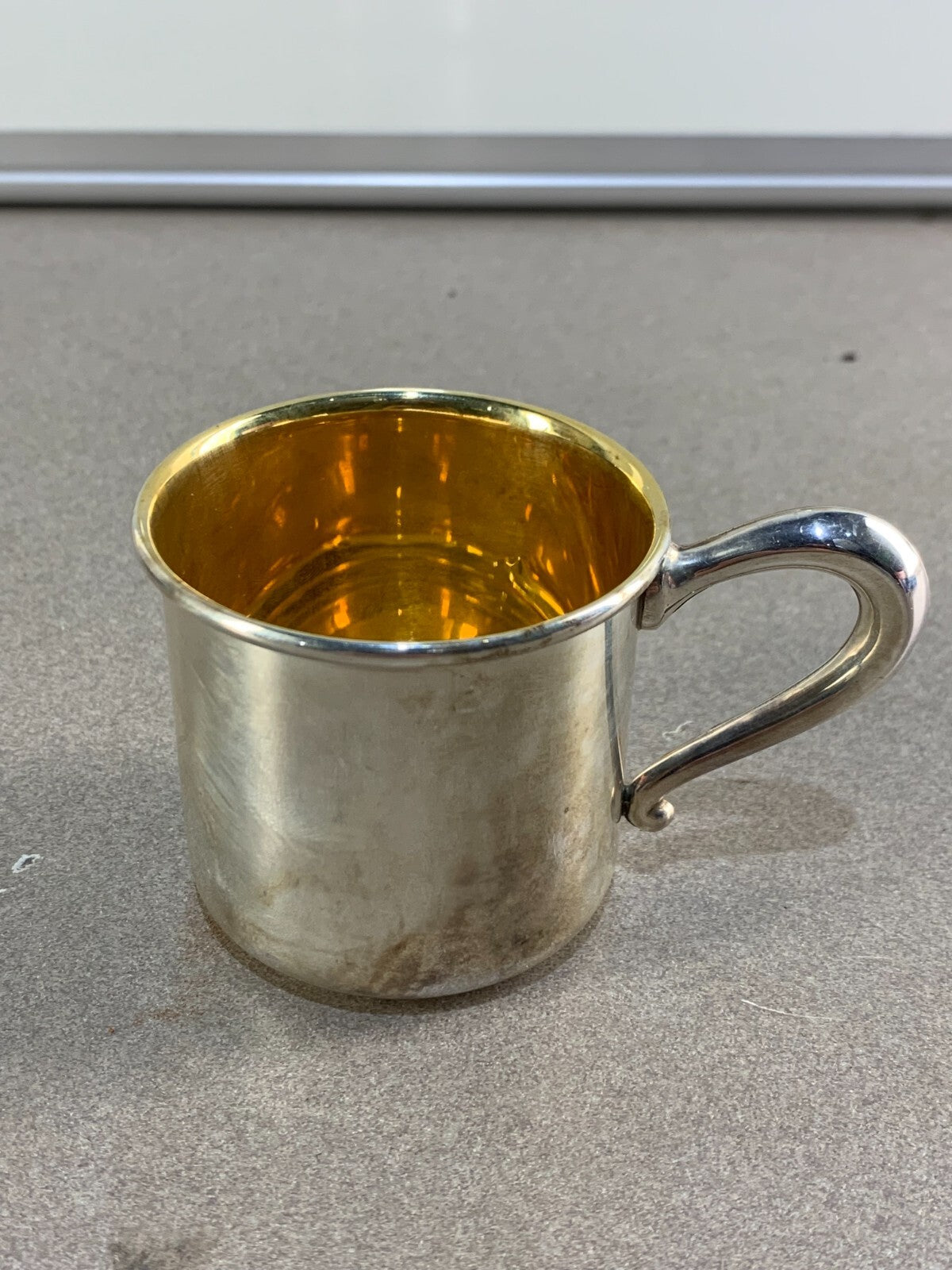 VINTAGE WEB 513 STERLING SILVER CUP. NOT MONOGRAMMED. 2x2.2. 36.85GRS