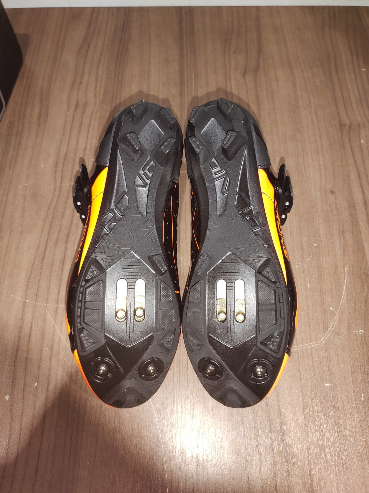 Crono CX-3 17 Mountain Bike Gravel BMX Shoes - Black Orange - Size - 40 (EUR)