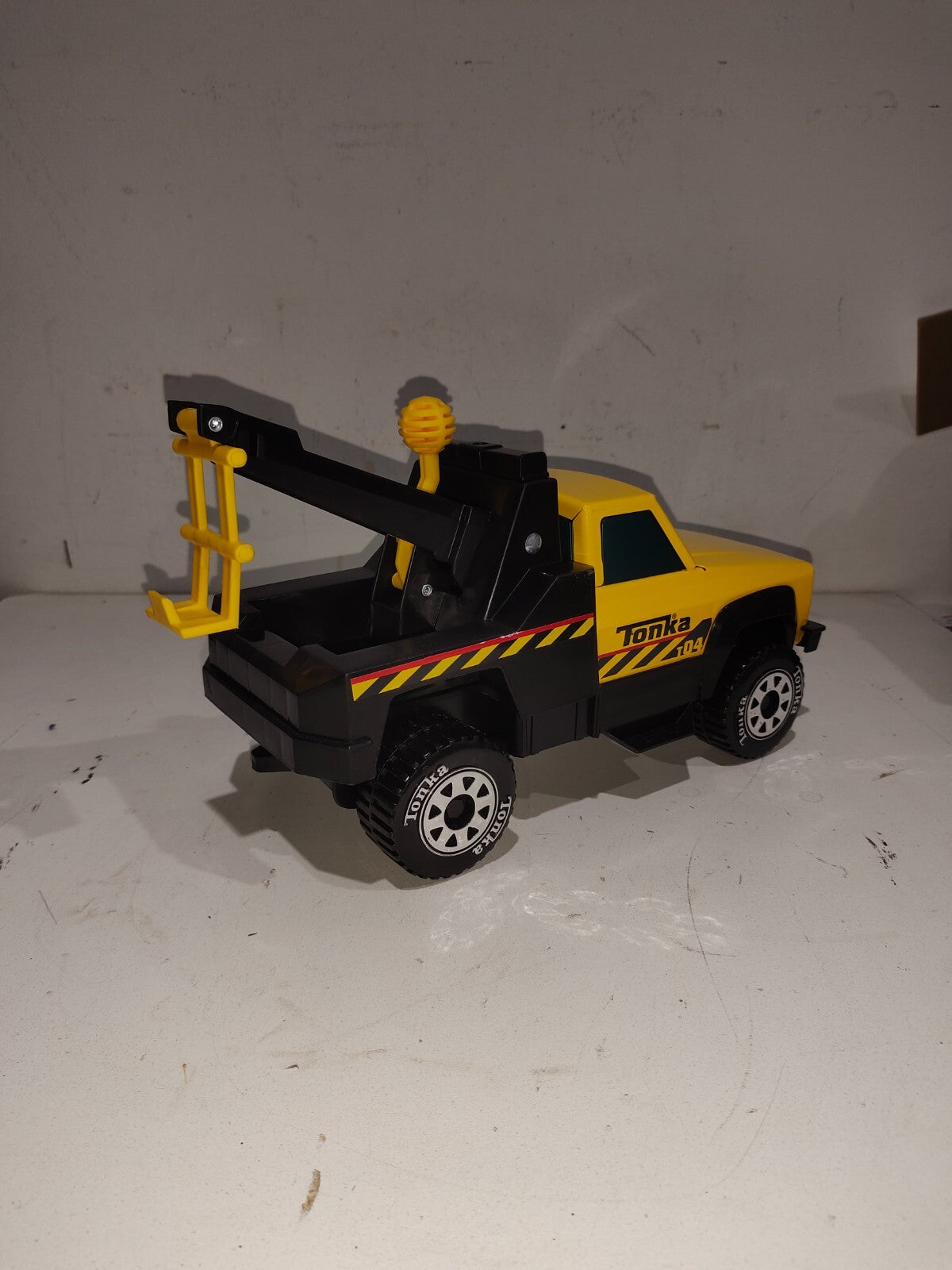 2012 Tonka T04 Wrecker Tow Truck Toy - Yellow black
