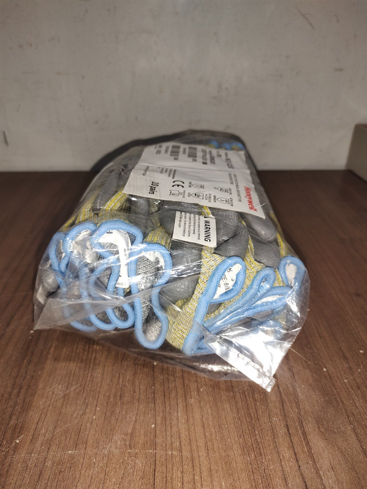 Honeywell WE22-7113G-10/XL Cut-Resistant Gloves - 10 Pairs - 2