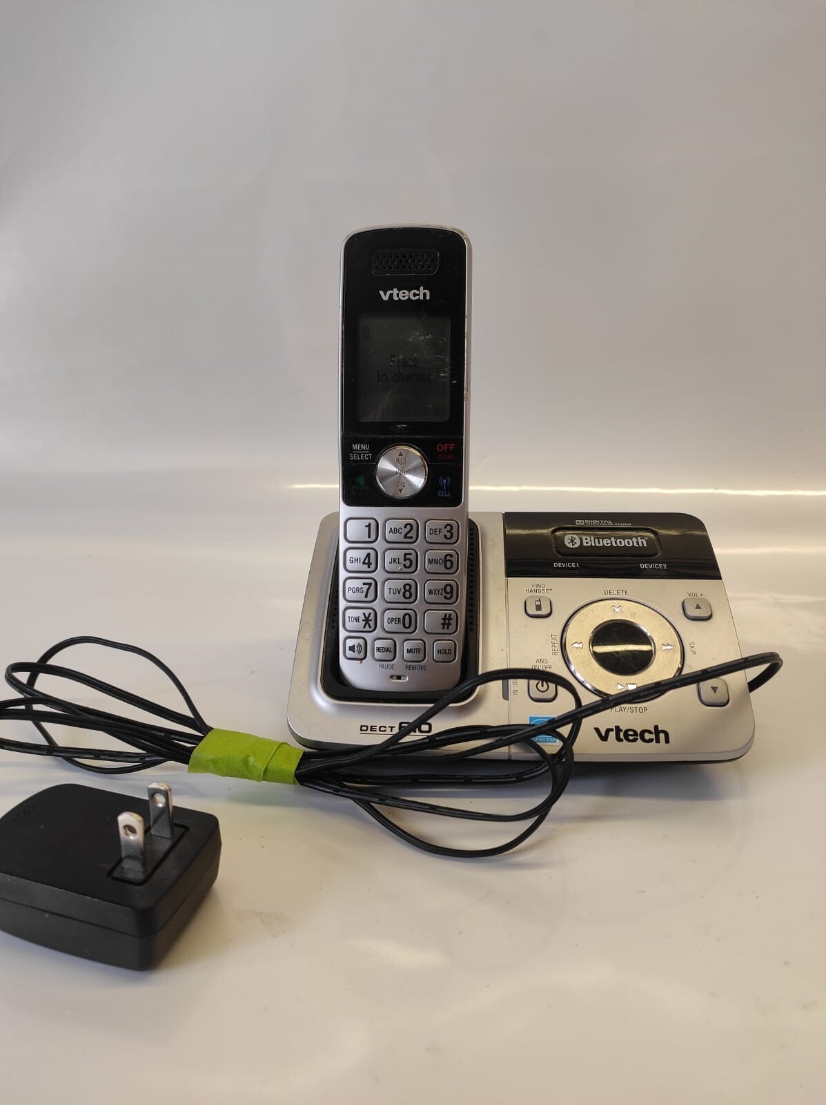 Vtech DS6321-2 DECT 6.0 Cordless Phone and Digital Answering System