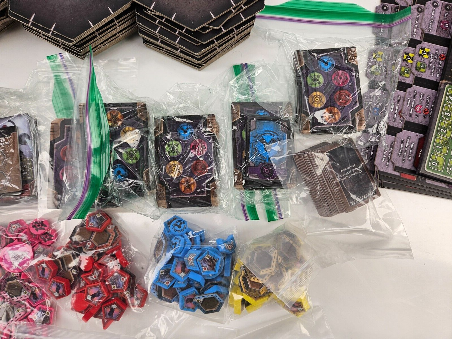 Downfall - John D Clair, Tasty Minstrel Games TMG - 2018 Board Game