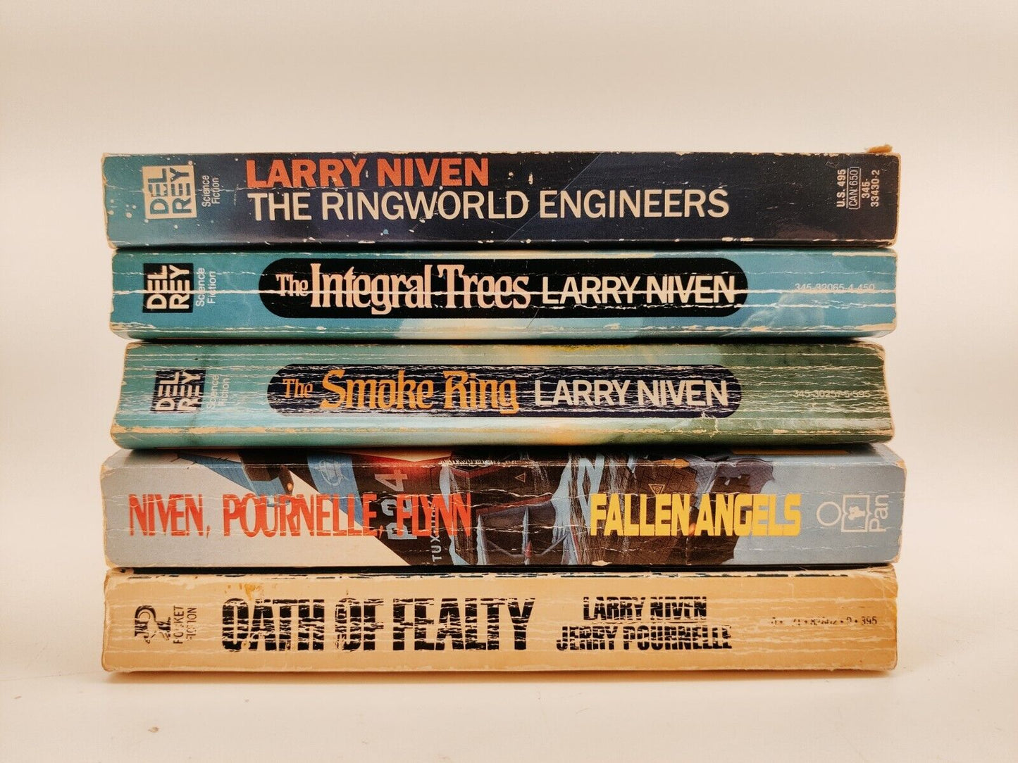 Larry Niven Lot of 5 PB Science Fiction Books Vintage 1980s