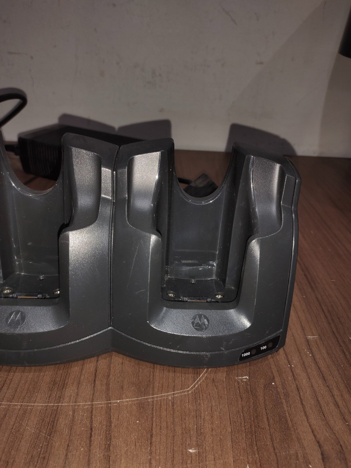 Motorola 4 Slot Battery Charger/Charge Cradle Part# CRD3X01-4001ER