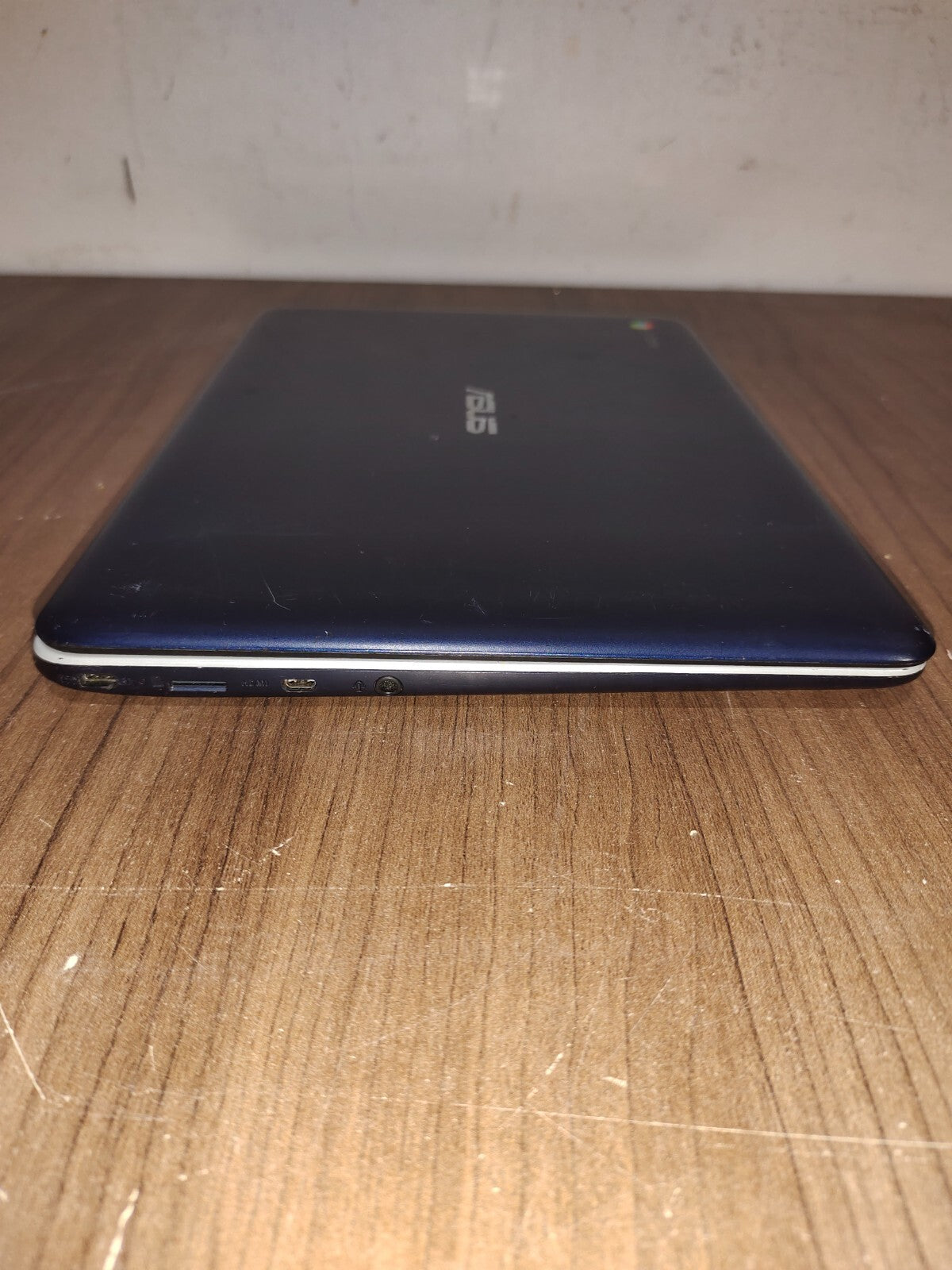 Asus C201P ChromeBook Laptop Gradient Blue Chrome OS - Needs Battery Replacement